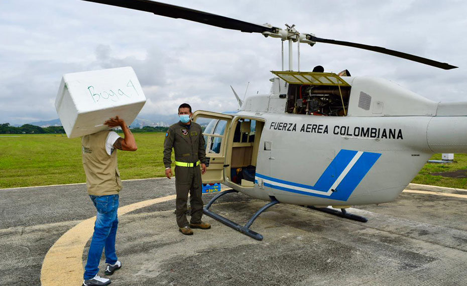 Vía aérea llegan las vacunas al Valle del Cauca