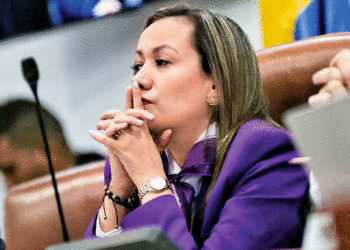 Minsalud Carolina Corcho, se va por petición de Petro