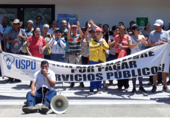 Usuarios de Centroaguas rechazan el cambio de medidores