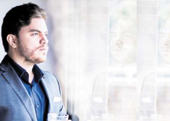 Sebas Rubio cantautor colombiano, presenta su más reciente creación musical