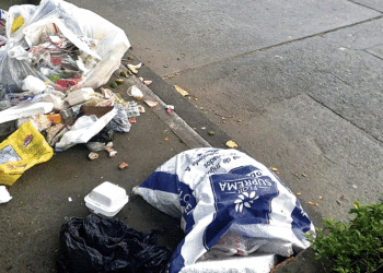 Sacan la basura en los horarios que no son