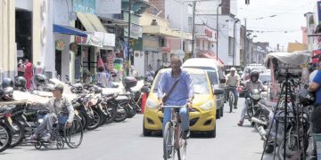 Conductores reclaman despeje de las vías en la zona céntrica de Tuluá