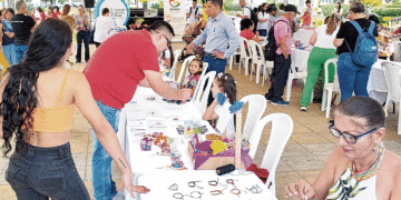 Jóvenes emprendedores bugueños dieron una muestra de talento