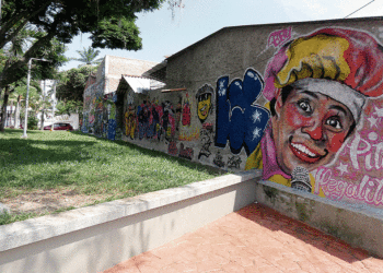 Muralistas y grafiteros expusieron todo su talento en el parque Uribe