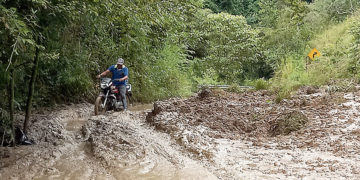 Las lluvias siguen acabando las vías de la zona montañosa