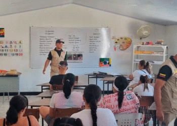 Batallón de Desminado capacita a la comunidad sampedreña