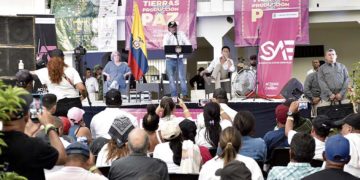 Gobierno Nacional entregó fincas a campesinos zarzaleños