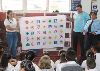 Formando mejores actores viales en aulas de clase