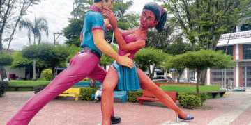 Iguanas de colores atraen turistas