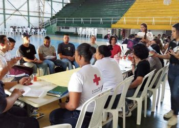 Definen líneas de la política joven