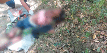 Cuerpo de mujer asesinada sigue en la vía; el homicidio se registró en zona rural de Tuluá