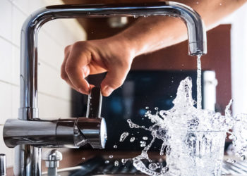 Falta más ahorro de agua y energía; Solamente el 52% de las edificaciones cuenta con un sistema de concervación