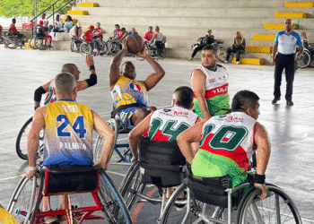 Todo un ejemplo de vida; exitosa parada de baloncesto en sillas de ruedas