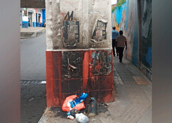 El malestar en la incultura; jóvenes embellecen muros afectados por las acciones vandálicas