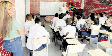 Jóvenes se deben blindar en redes sociales
