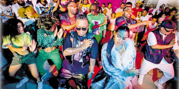 «Ponlo aquí» Mr. Black, el presidente