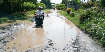 Piden atención; solicitan reparación de la vía a San José 