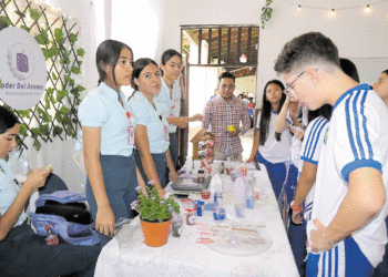 El Julia Restrepo una vez más se lució con su muestra empresarial