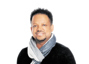 Arnulfo González medita cantando