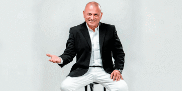 Jerry Galante con su nuevo éxito “Bailando en Emiratos Árabes”