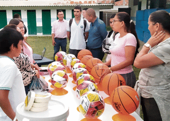 Entregaron dotación deportiva y cultural
