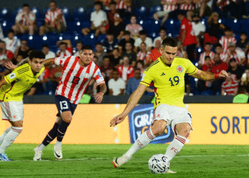 Colombia cerró con puntaje perfecto la doble fecha de noviembre en Eliminatorias tras derrotó a Paraguay 0-1