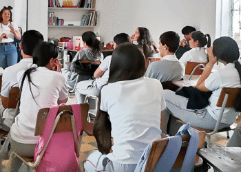 Fortalecen las acciones sociales en Caicedonia