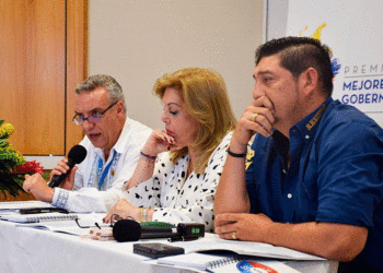 La gobernadora Clara Luz Roldán, entre preseleccionados para el premio ‘Mejores Gobernantes’ 2020-2023