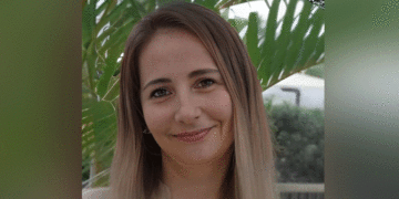 Mujer muere tras ser arrastrada por una creciente al intentar salvar a dos niños en Río Bravo, en Calima