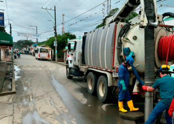 Riofrío continúa con las labores de prevención para evitar inundaciones