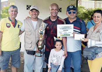 Comercializadora La Abundancia logró el título de campeón del XII Torneo de Fútbol Cabellos de Plata 2023