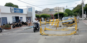 Faltó muy poco para tapar el hueco en el barrio Alvernia, específicamente los residentes en la carrera 34 entre calles 25 y 26