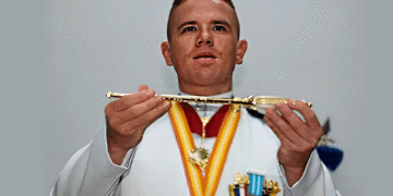 Graduado con honores; el tulueño Luis Miguel Parra Álvarez se llevó todos los premios y galardones