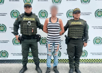 Mujer fue capturada por lanzarle un plato de sopa caliente a su madre