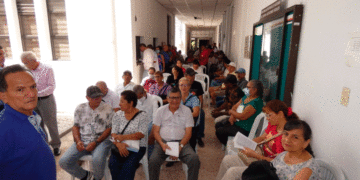 Los tulueños mantienen la sana costumbre de madrugar a pagar