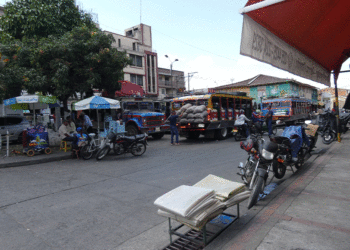Una práctica peligrosa para todos, denuncian los comerciantes de la Plazuela