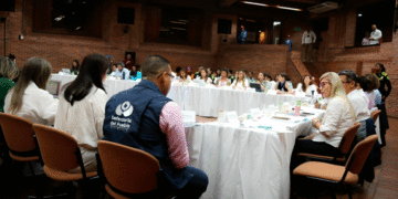 Fortalecerán casas de acogida; vicepresidenta presidió la mesa técnica