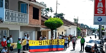 La casa de salud atiende a la población urbana y rural; hospital de Bolívar a media marcha