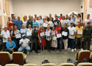 Líderes y comerciantes se capacitaron en seguridad ciudadana