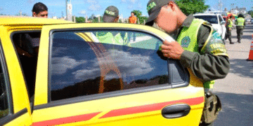 Taxis ni busetas podrán usar vidrios polarizados en Tuluá