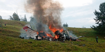 “Hay alguien con vida?” Angustiante video tras accidente de avión ambulancia
