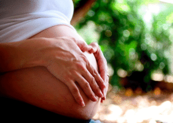 Embarazadas a cuidarse del dengue; en el Valle han fallecido cerca de 24 personas por la enfermedad que está en su pico más alto