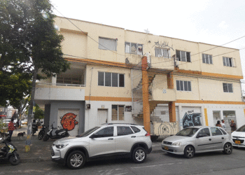 Peligro latente en construcción abandonada