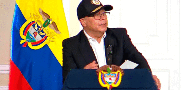 ¿El presidente está calvo? Especulaciones sobre la salud de Petro por frecuente uso de gorra