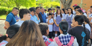 Buscan solución a problemática de lA I.E. San José en La Victoria, estudiantes piden cambio de rector