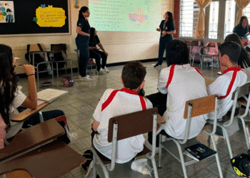 La UCEVA se descentraliza; una actividad de proyección social en el Colegio Nazareth de Tuluá.