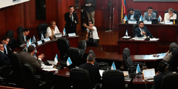 Tasa especial de seguridad iría hasta el 2032; la iniciativa pasó a sanción de la gobernadora