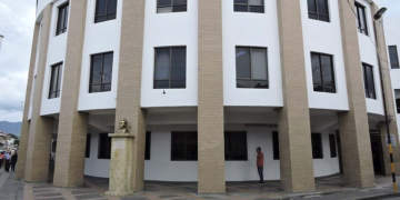 Concejales de Tuluá molestos por no ser incluidos en reunión con Petro