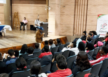 Los jóvenes recibieron capacitación sobre los procesos de funcionamiento de las instituciones públicas