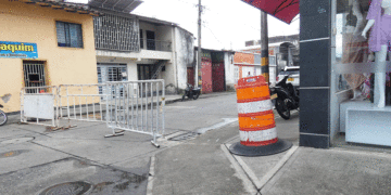 Cierres viales generan pérdidas; comerciantes del barrio El Bosque, contiguo a la cárcel, denuncian caída en sus ventas